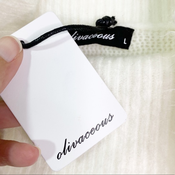 NWT Olivaceous Cowl Neck Crop Ivory Fuzzy Tencel Blend Sweater Size L - Picture 6 of 8